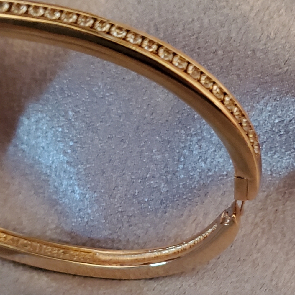 Vintage Avon clamper bracelet